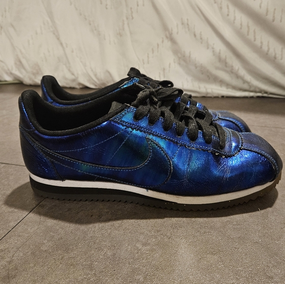 Nike Classic Cortez Iridescent Soar - Size 8W - Picture 3 of 10
